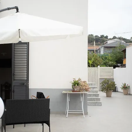 Casa vacanze Parisi-2
